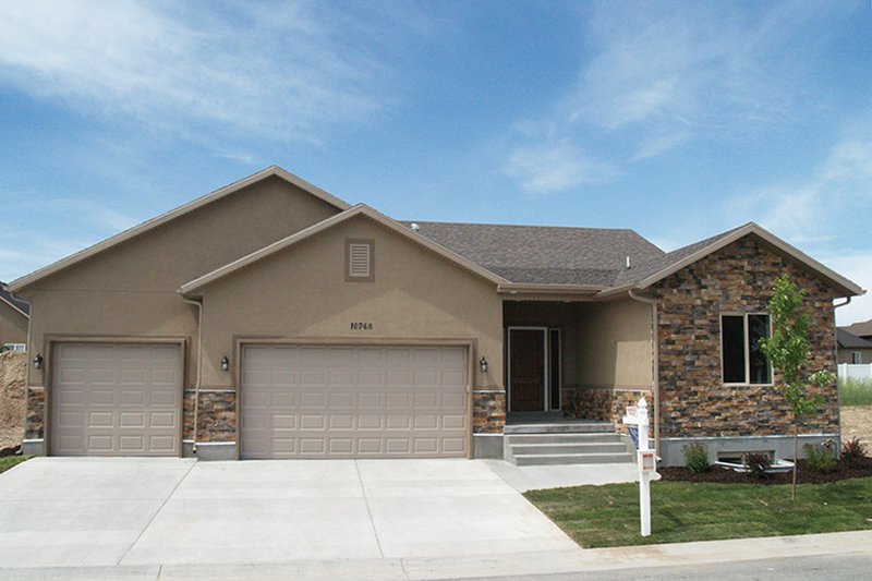 Architectural House Design - Exterior - Front Elevation 6 for Ranch House Plan #1060-12 - 5 bed, 3.5 bath