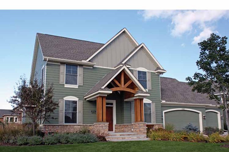 Dream House Plan - Traditional Exterior - Front Elevation Plan #51-1093