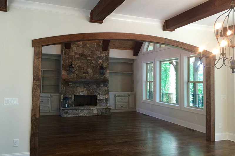 Home Plan - Interior - Family Room 4 for Country House Plan #437-80 - 4 bed, 3.5 bath