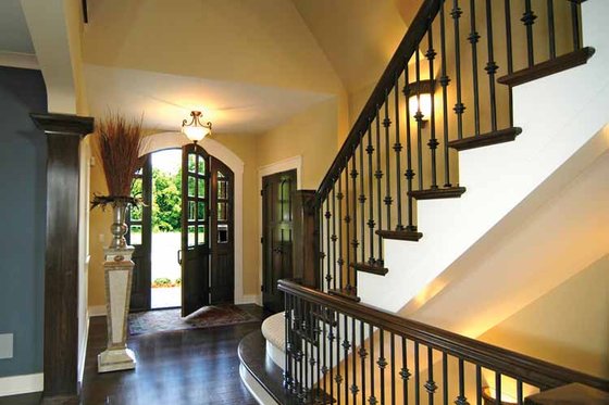 Interior - Entry for European House Plan #928-28 - 4 bed, 4.5 bath