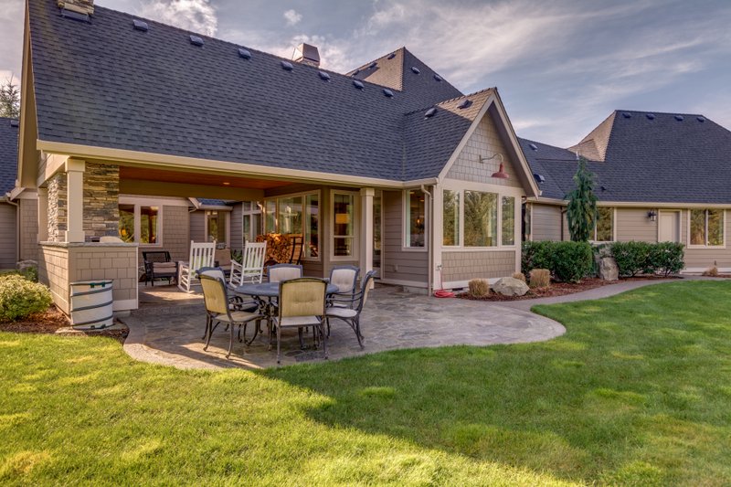 Architectural House Design - Photo 3 for Craftsman House Plan #48-1133 - 4 bed, 2.5 bath