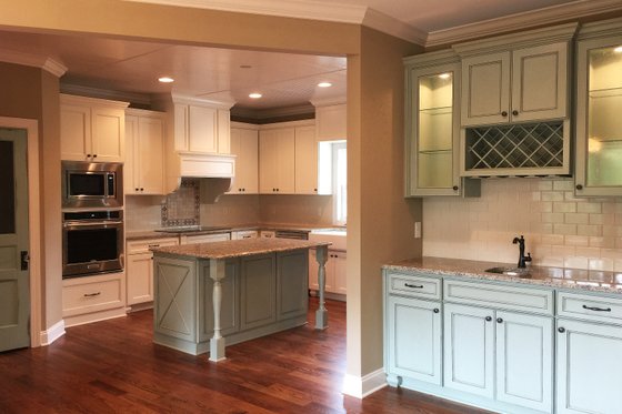 Interior - Kitchen 3 for Farmhouse House Plan #437-78 - 4 bed, 3.5 bath