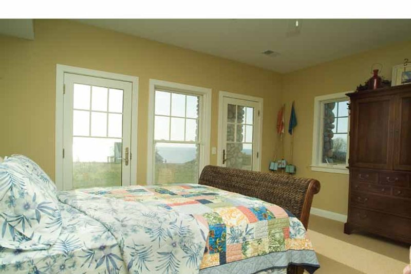 Home Plan - Interior - Bedroom 1 for Craftsman House Plan #928-59 - 3 bed, 2.5 bath