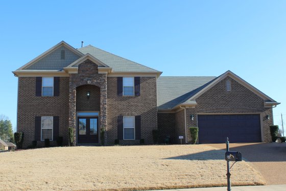 3400 square foot traditional home