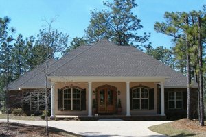 2800 square foot Southern home