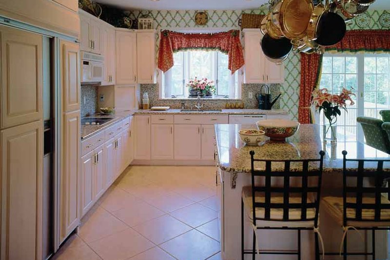 Home Plan - Interior - Kitchen for Traditional House Plan #314-190 - 5 bed, 4.5 bath
