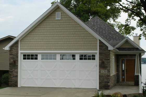 Exterior - Front Elevation for Craftsman House Plan #1064-7 - 4 bed, 3 bath