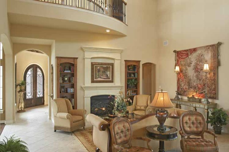Dream House Plan - Interior - Family Room for Mediterranean House Plan #952-196 - 4 bed, 4.5 bath