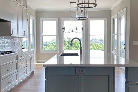 Interior - Dining Room for Modern House Plan #437-130 - 4 bed, 4 bath