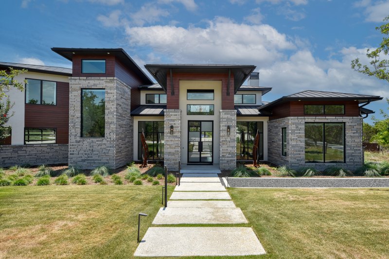 Architectural House Design - Modern Exterior - Front Elevation Plan #1110-39