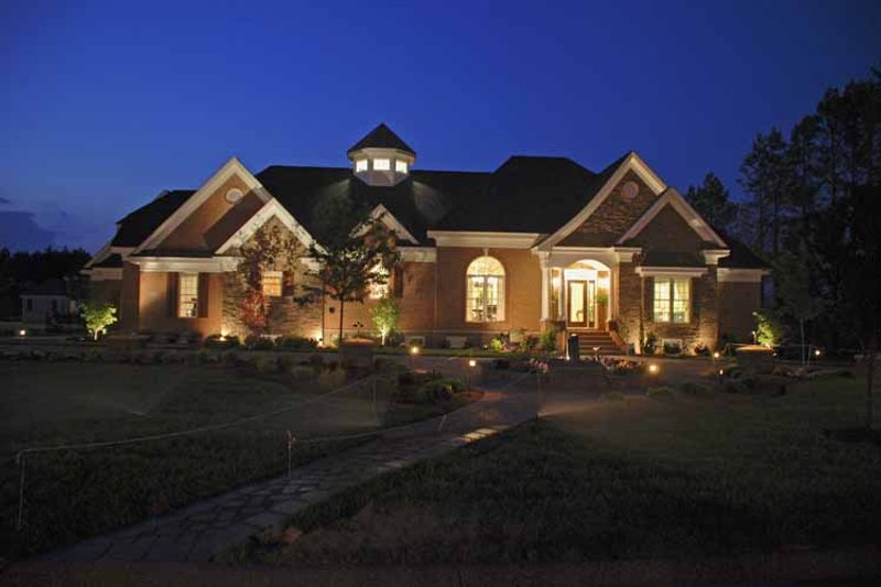 Dream House Plan - Exterior - Front Elevation 7 for Country House Plan #952-78 - 5 bed, 4 bath