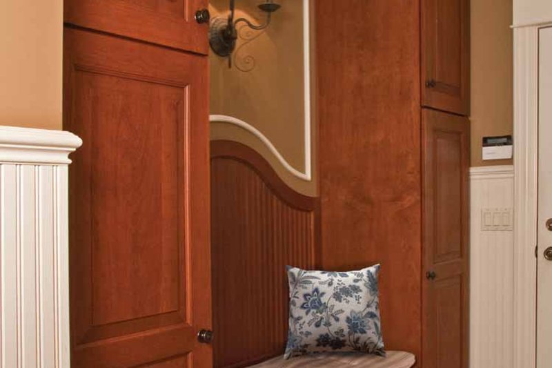 Home Plan - Interior - Entry 4 for Tudor House Plan #928-27 - 4 bed, 3.5 bath