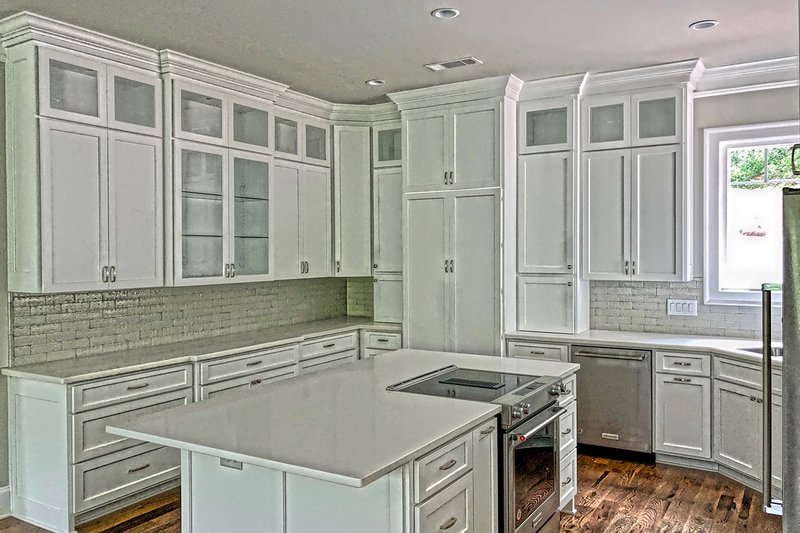 Dream House Plan - Interior - Kitchen 1 for Craftsman House Plan #437-121 - 4 bed, 3.5 bath