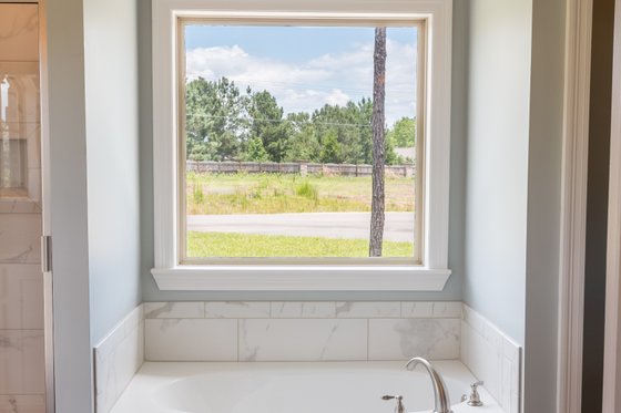 Interior - Master Bathroom 2 for European House Plan #430-84 - 3 bed, 2 bath