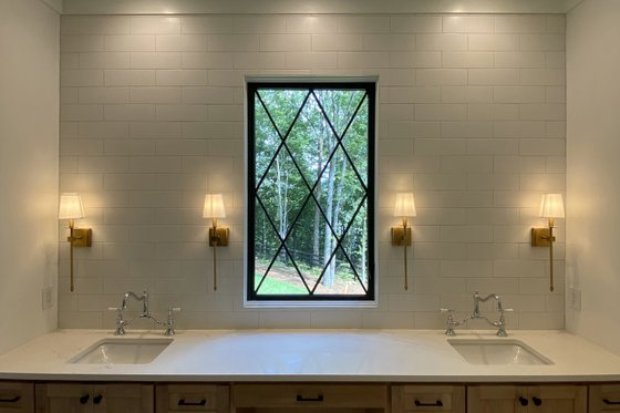 Interior - Master Bathroom for Modern House Plan #437-108 - 4 bed, 4.5 bath