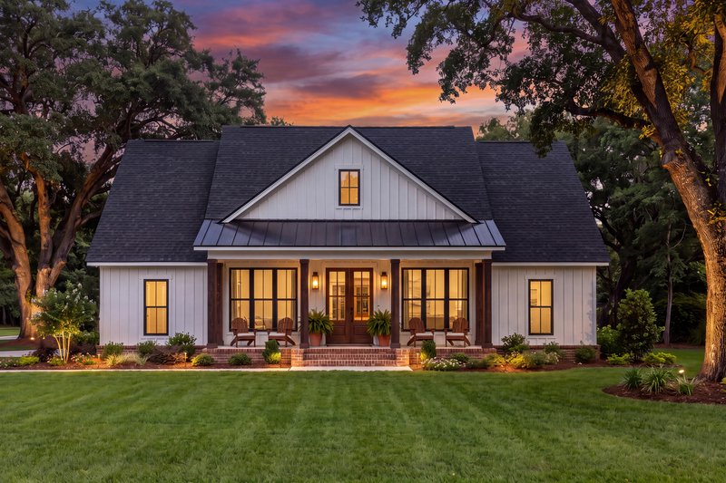 Dream House Plan - Exterior - Front Elevation for Farmhouse House Plan #430-448 - 3 bed, 2.5 bath