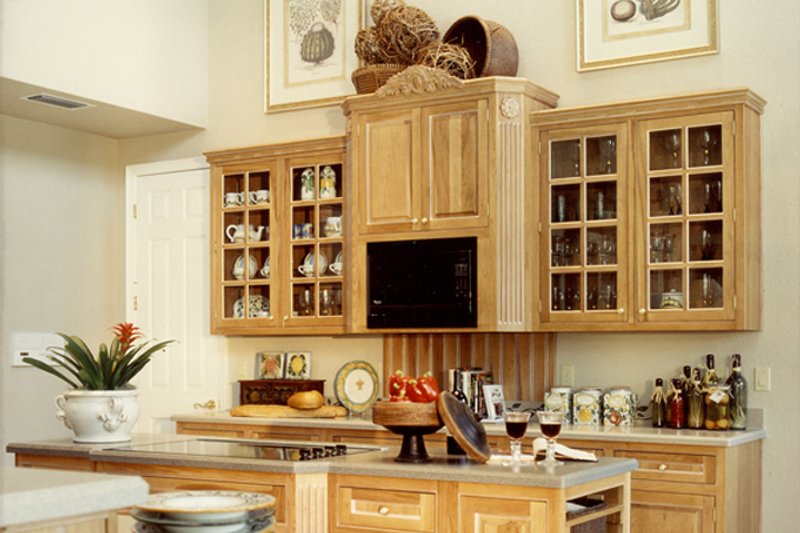 Dream House Plan - Interior - Kitchen for Mediterranean House Plan #417-796 - 4 bed, 4 bath