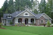 Traditional Style House Plan - 4 Beds 3 Baths 3500 Sq/Ft Plan #132-206 