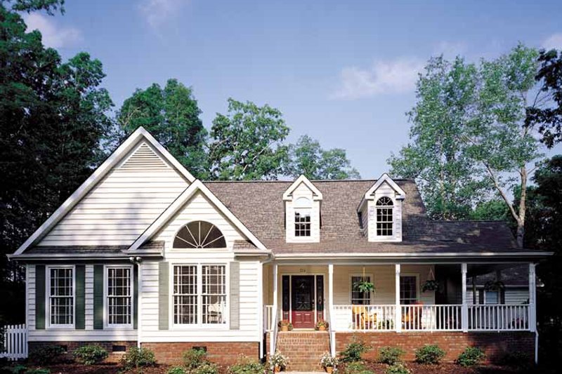 Architectural House Design - Country Exterior - Front Elevation Plan #929-206