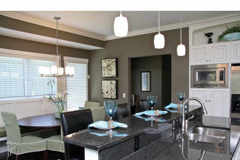 Home Plan - Interior - Dining Room 1 for Craftsman House Plan #928-194 - 2 bed, 2.5 bath