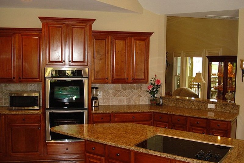 Dream House Plan - Traditional style home, kitchen photo