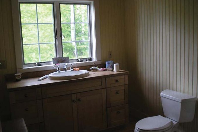 Architectural House Design - Interior - Bathroom for Cabin House Plan #118-167 - 3 bed, 2 bath