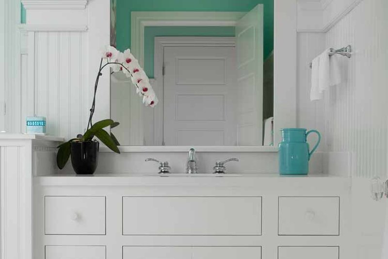 Dream House Plan - Interior - Bathroom for Colonial House Plan #928-179 - 5 bed, 5.5 bath