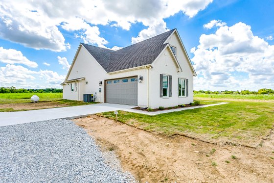 Photo 6 for Farmhouse House Plan #430-189 - 3 bed, 2 bath