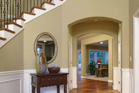 Interior - Entry for Craftsman House Plan #132-241 - 4 bed, 3.5 bath