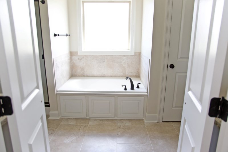 Architectural House Design - Interior - Master Bathroom 4 for Southern House Plan #430-183 - 4 bed, 2 bath