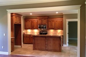 Interior - Kitchen 1 for Traditional House Plan #430-87 - 4 bed, 2 bath