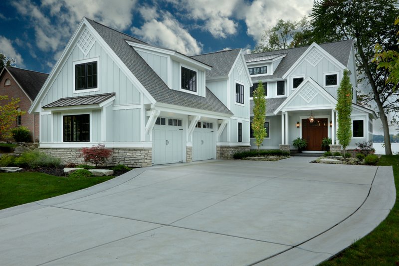 Dream House Plan - Farmhouse Exterior - Front Elevation Plan #928-365