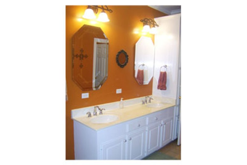 Architectural House Design - Photo 4 for Traditional House Plan #21-150 - 4 bed, 3 bath