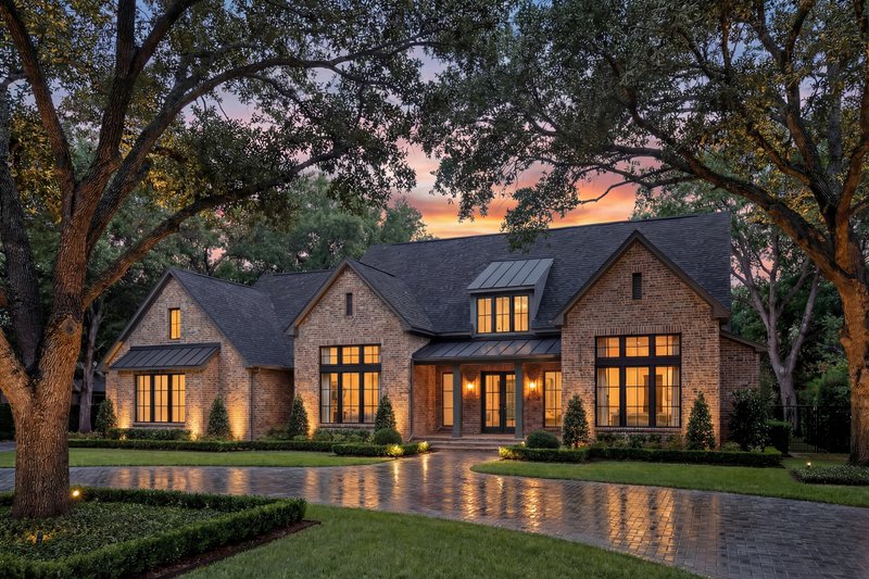 Architectural House Design - Exterior - Front Elevation 8 for Farmhouse House Plan #430-415 - 4 bed, 3.5 bath