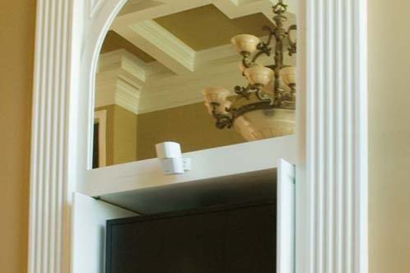 Dream House Plan - Photo 10 for European House Plan #119-129 - 4 bed, 3.5 bath