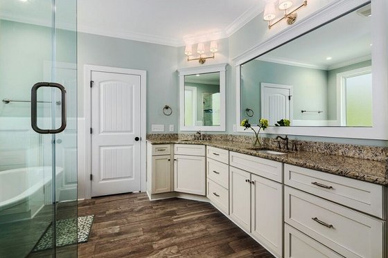 Interior - Master Bathroom for Country House Plan #927-942 - 4 bed, 3.5 bath
