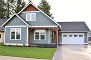 Craftsman Style House Plan - 3 Beds 2.5 Baths 2172 Sq/Ft Plan #1070-50 