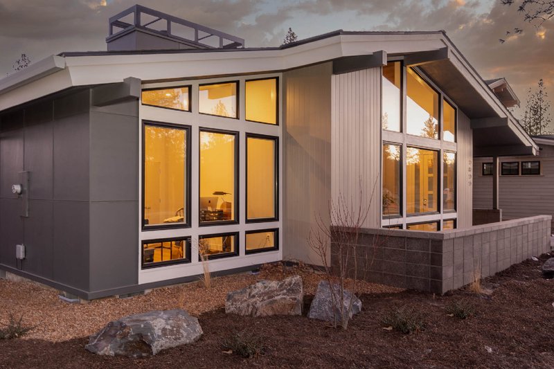 Dream House Plan - Modern Exterior - Front Elevation Plan #895-139