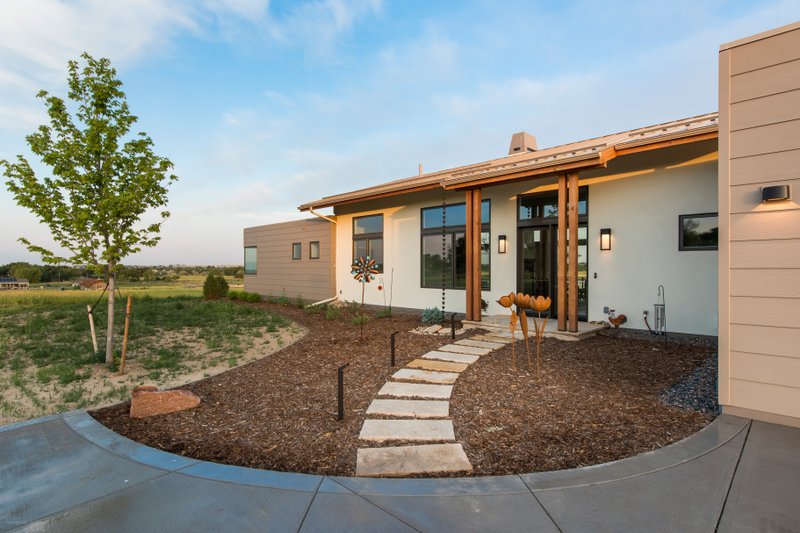 House Blueprint - Exterior - Covered Porch for Ranch House Plan #1042-26 - 3 bed, 3.5 bath