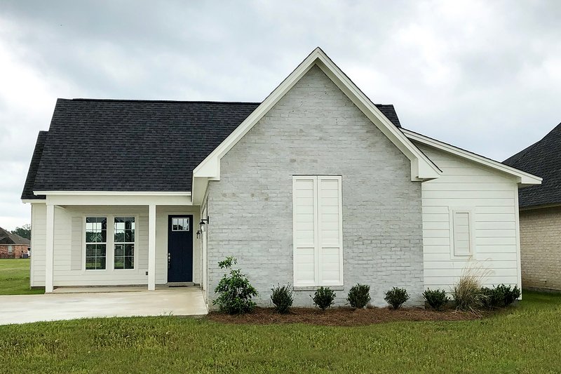 House Blueprint - Exterior - Front Elevation 3 for Cottage House Plan #406-9657 - 3 bed, 2 bath