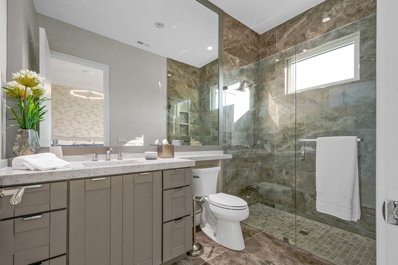 Dream House Plan - Interior - Bathroom 1 for Prairie House Plan #938-116 - 3 bed, 3.5 bath