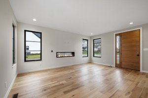 Interior - Family Room for Contemporary House Plan #1080-14 - 4 bed, 2.5 bath