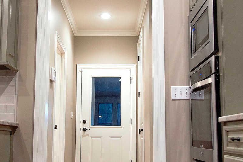 Dream House Plan - Interior - Entry 1 for European House Plan #430-139 - 4 bed, 2.5 bath