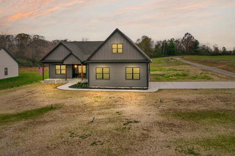House Plan Design - Exterior - Other Elevation for Farmhouse House Plan #123-122 - 3 bed, 2 bath