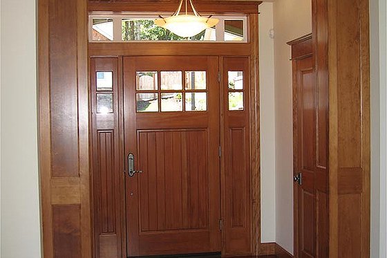 Interior - Entry for Craftsman House Plan #124-622 - 3 bed, 2.5 bath