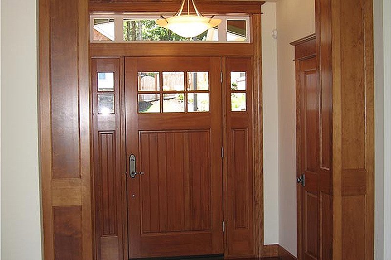 Home Plan - Interior - Entry for Craftsman House Plan #124-622 - 3 bed, 2.5 bath