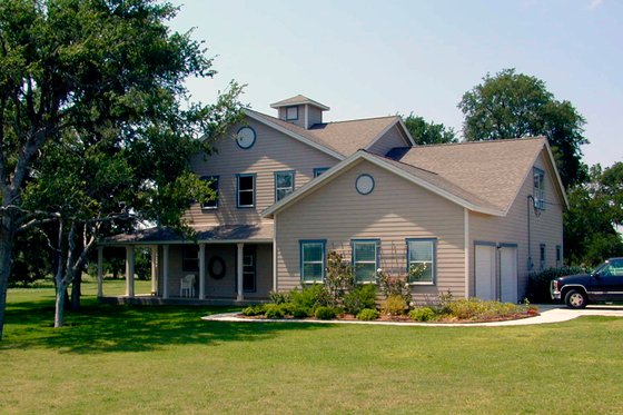 Exterior - Front Elevation for Country House Plan #531-1 - 3 bed, 2.5 bath