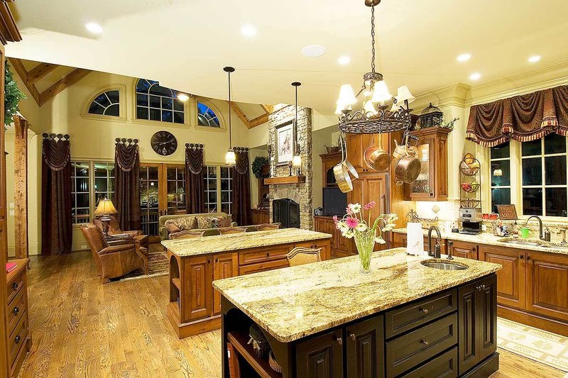 Home Plan - Interior - Kitchen 2 for Traditional House Plan #54-538 - 3 bed, 4.5 bath