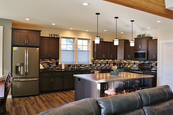 Interior - Kitchen for Craftsman House Plan #1070-13 - 4 bed, 2.5 bath