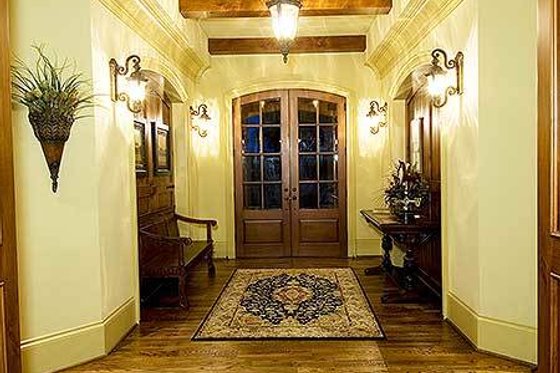 Interior - Entry 1 for Traditional House Plan #54-538 - 3 bed, 4.5 bath